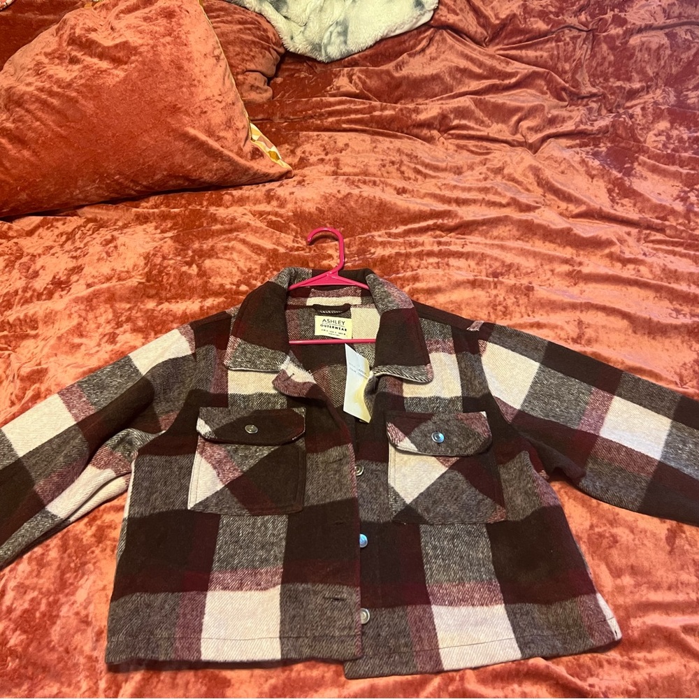 Womens plaid half jacket new with tags